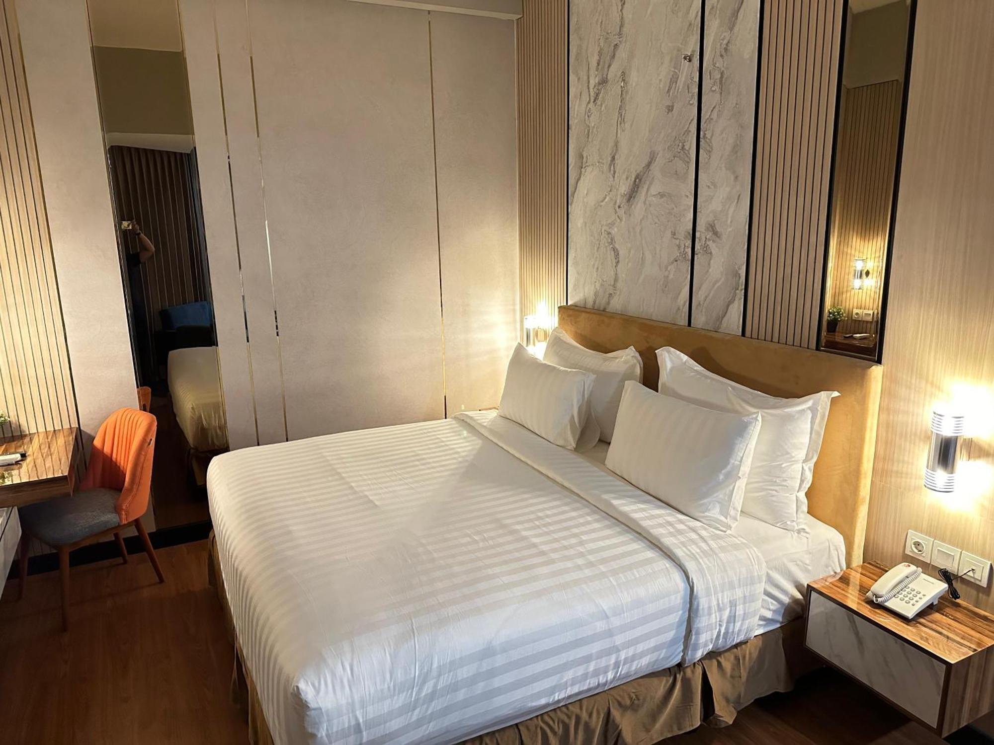 D'Primahotel Jemursari Surabaja Zewnętrze zdjęcie