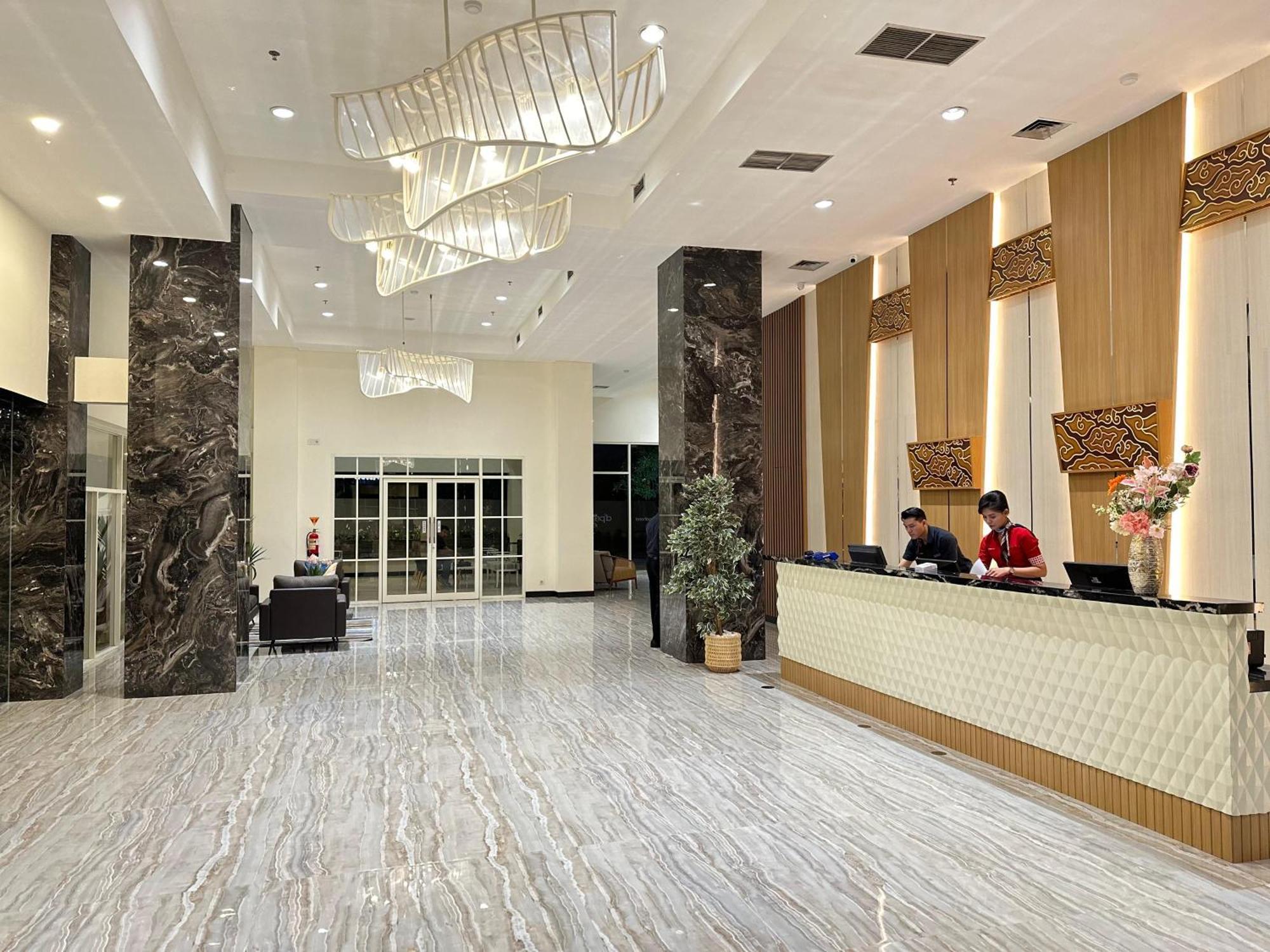 D'Primahotel Jemursari Surabaja Zewnętrze zdjęcie